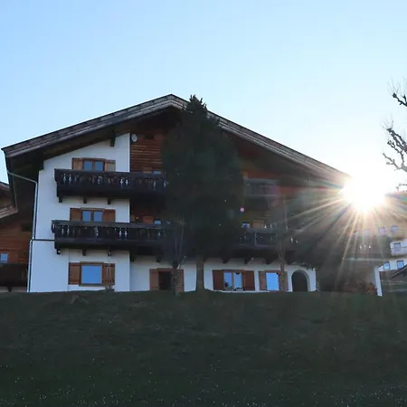 Portnerhof Auf Oberkirn Apartment Schenna Exterior photo