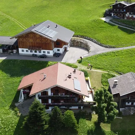 Portnerhof Auf Oberkirn Apartment Schenna Exterior photo